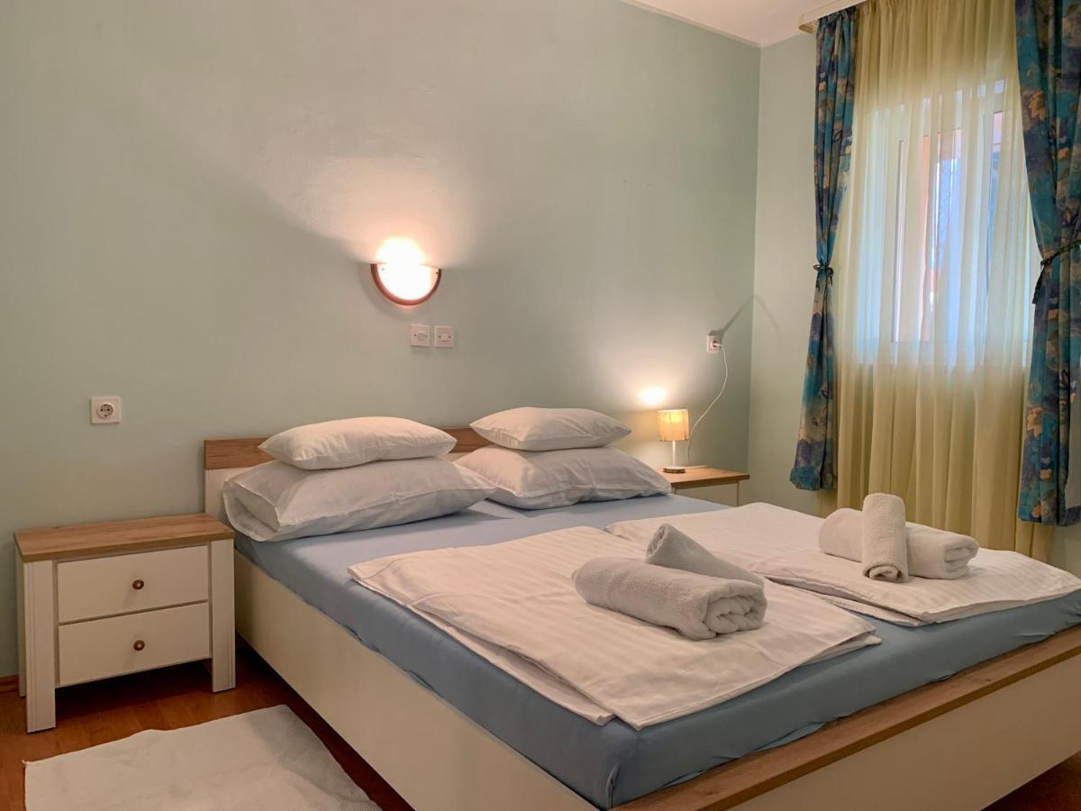 Feniks Apartmani Lopar Buitenkant foto